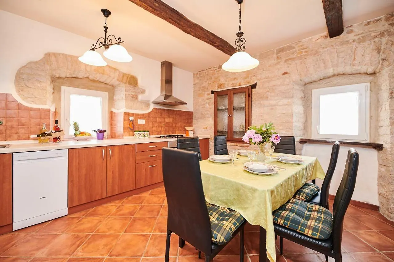 App Lidia Apartment Groznjan Croatia